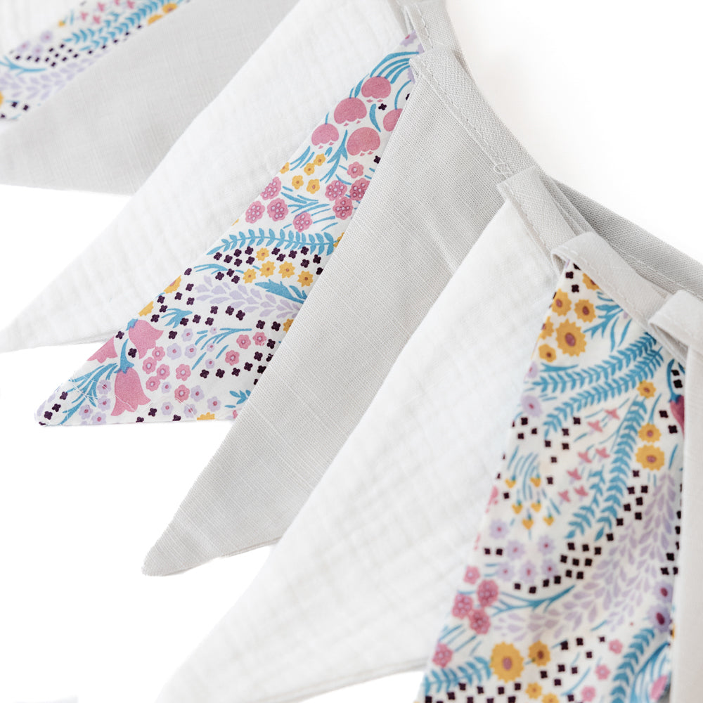 Bell Collection Garland